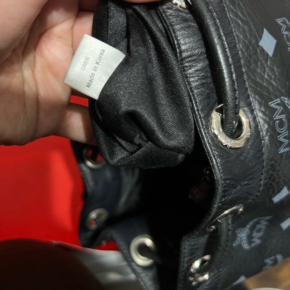 MCM Shoulder Bucket Bag - Picture 4 of 9